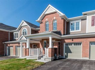1004 Reflection Pl, Pickering, ON L1X 0E9