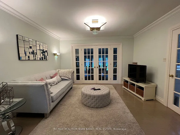58 Heathcote Ave — Photo 4