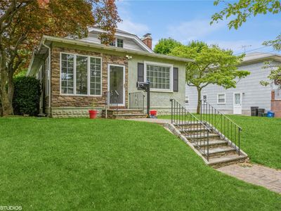 29 Eimer Avenue, Malverne, NY, 11565