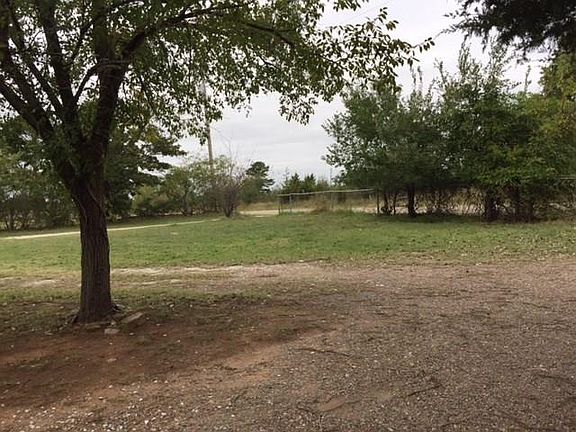 4th image of 19130 SE Catfish Dr