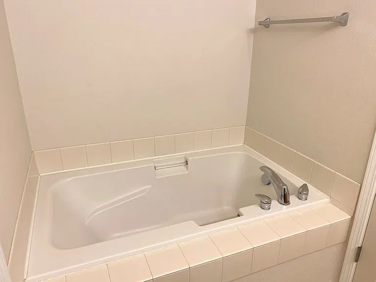 6443 SW 208th Ter — Photo 10