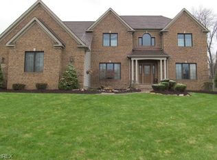 8452 Windsor Way, Broadview Heights, OH