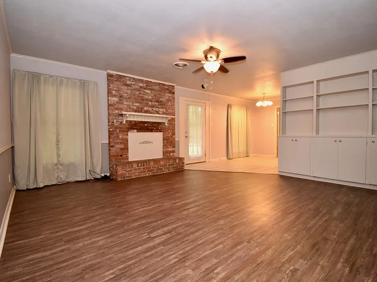2603 Cypress Springs Ave — Photo 3