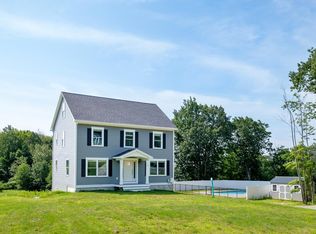 12 Lord Ln, Milton, NH 03851
