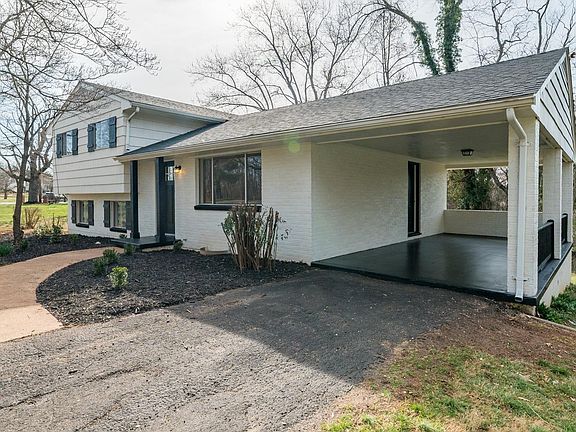 4th image of 2701 Linkhorne Dr