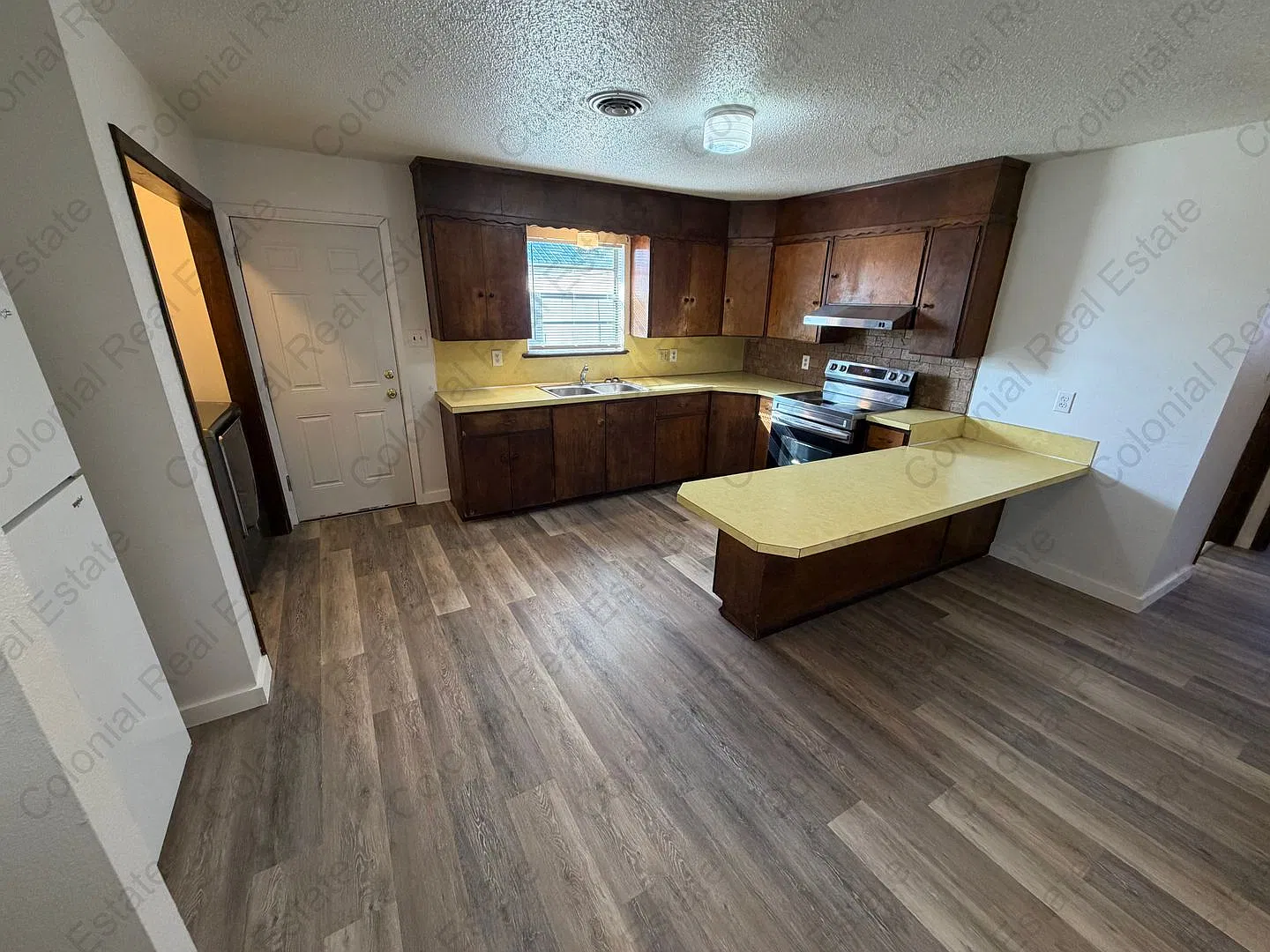 Spacious 1 bedroom 1 bath duplex — Photo 4