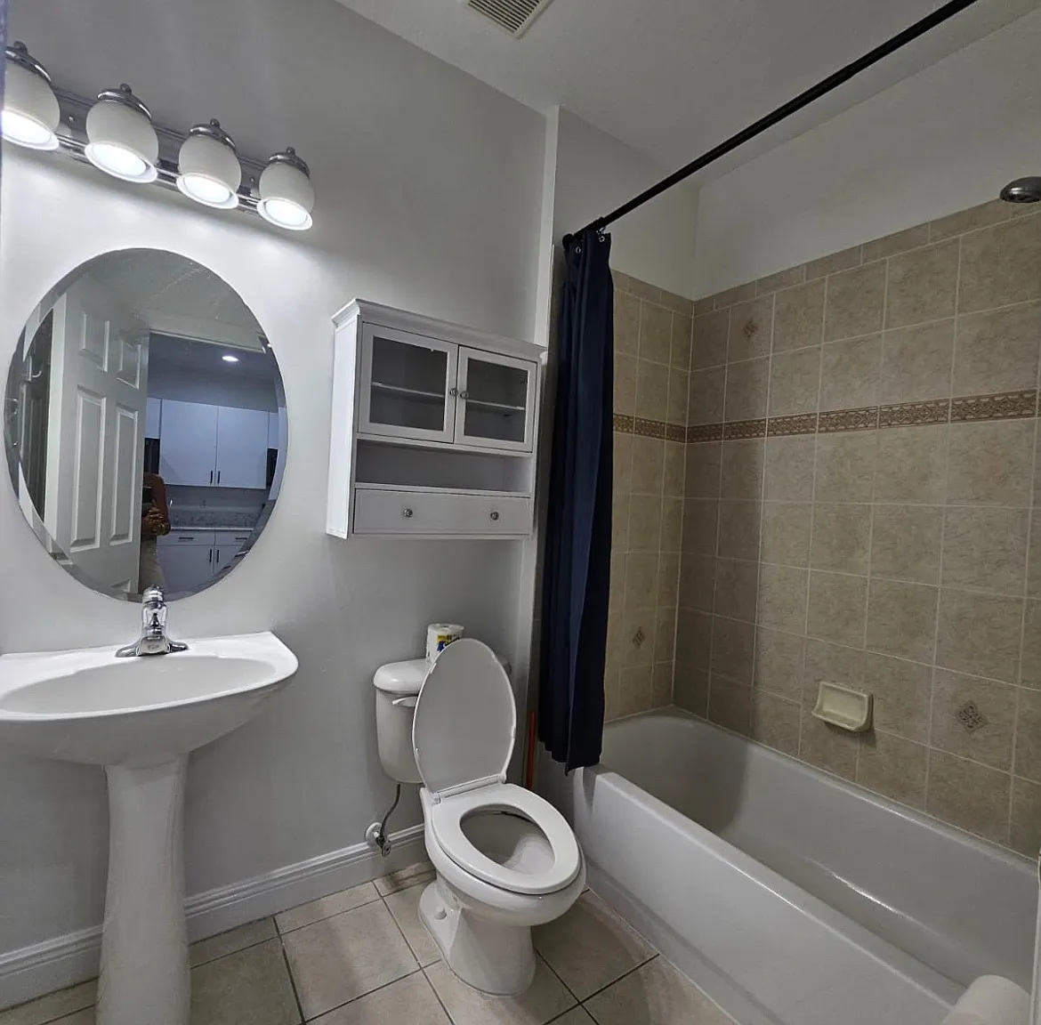 1 bed, 2020 sqft, $1,400 — Photo 4