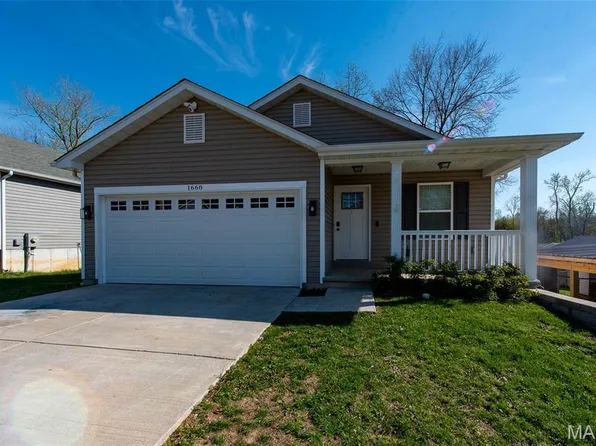 1668 Missouri Ave, Pacific, MO 63069
