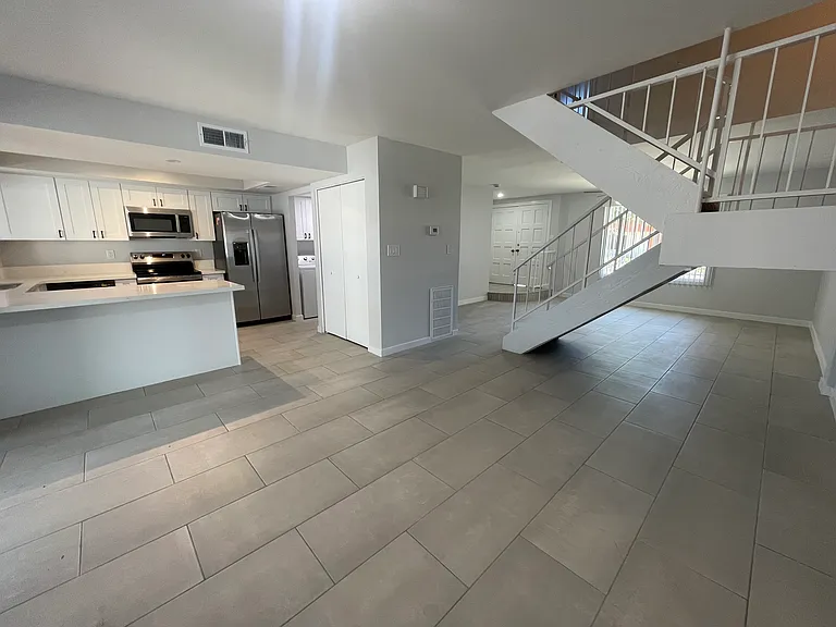 4731 W Northern Ave — Photo 9