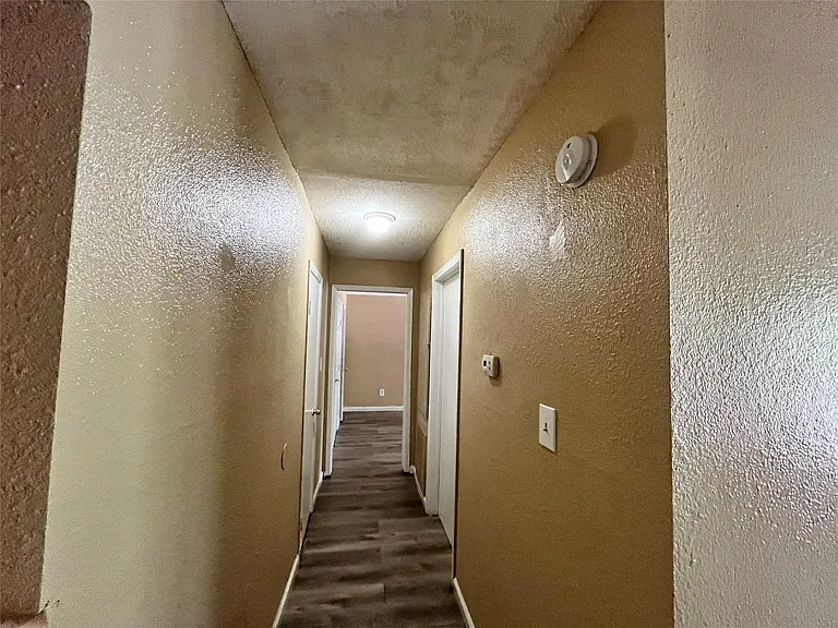10235 Algiers Rd #2 — Photo 5