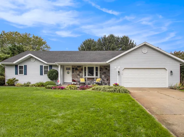 54845 Kristi Ln, Osceola, IN 46561