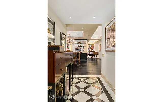 Sold by Douglas Elliman | media 25