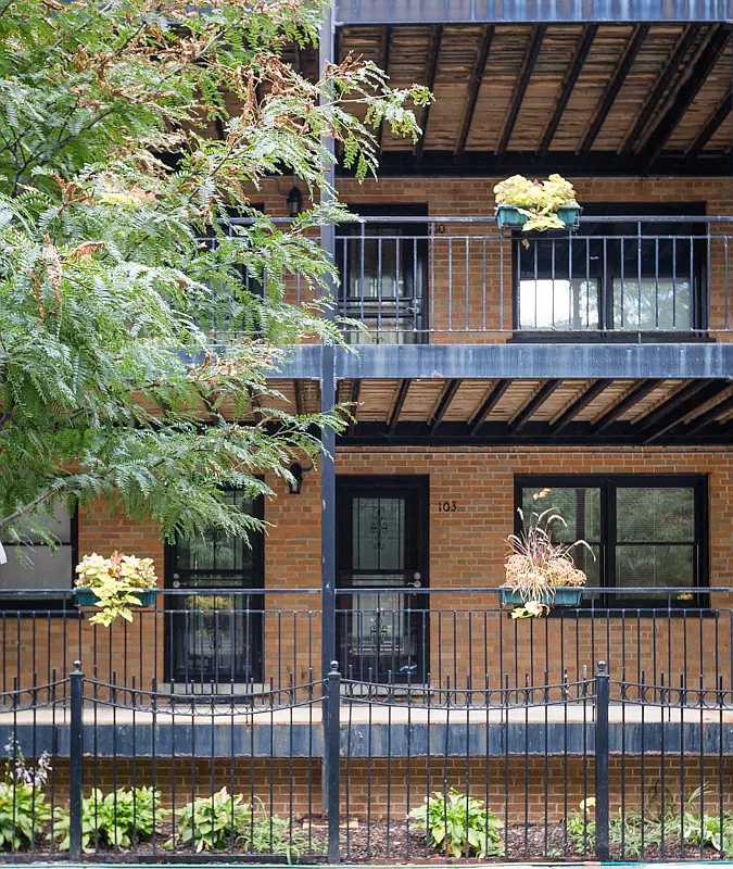 5140 S Kenwood Ave — Photo 2