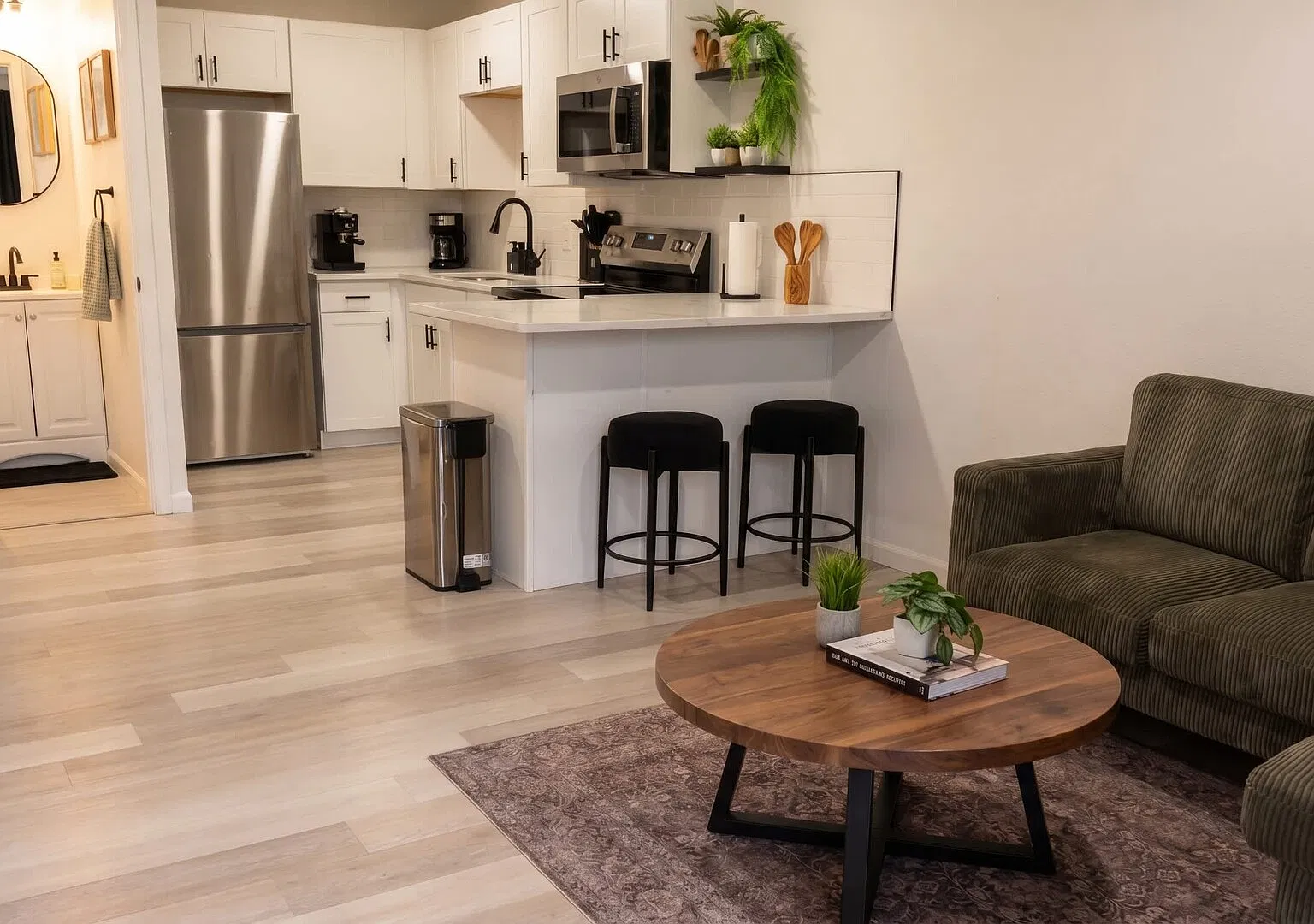 Cozy 2BR Unit 4 | Hot Tub & Fire Pit — Photo 2