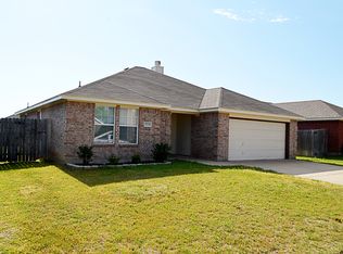 254 Adams Dr, Crowley, TX 76036