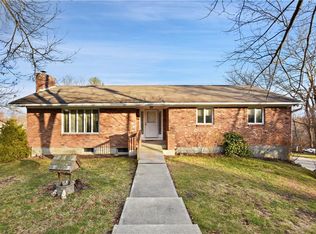 15 Trout Pl, Mahopac, NY 10541