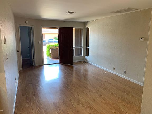 5th image of 420 W Yukon Dr Unit 3