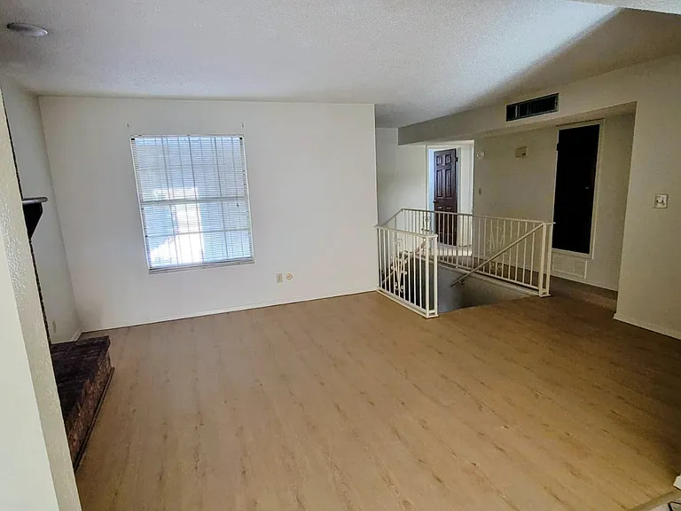 1511 Vanderbilt Dr #1511 — Photo 3