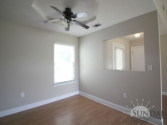 3rd image of 124 Villacrest Dr