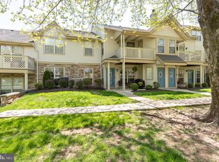605 Foxcroft Cir BUILDING 6, Royersford, PA 19468