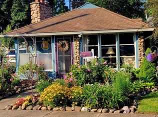 715 Clay St, Algonac, MI