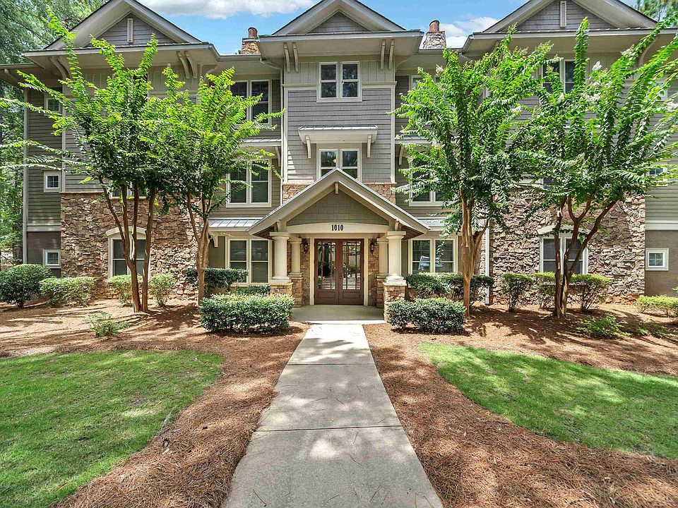 1st image of 1010C Creekside