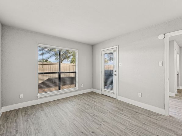 19606 Park Row APT 732