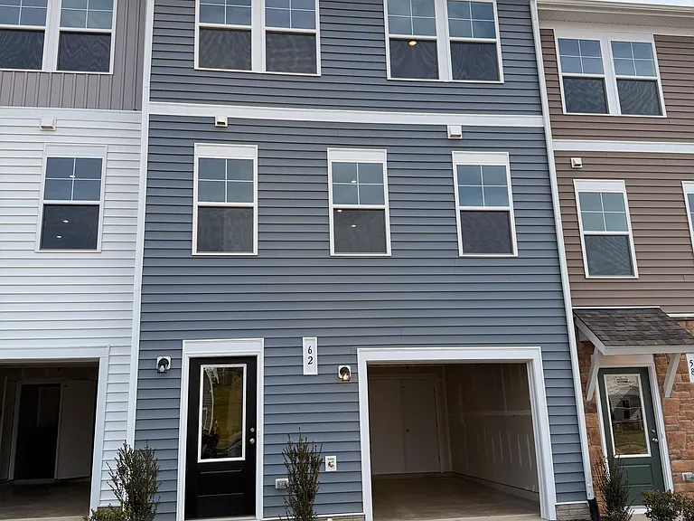 65 Laurin St — Photo 1