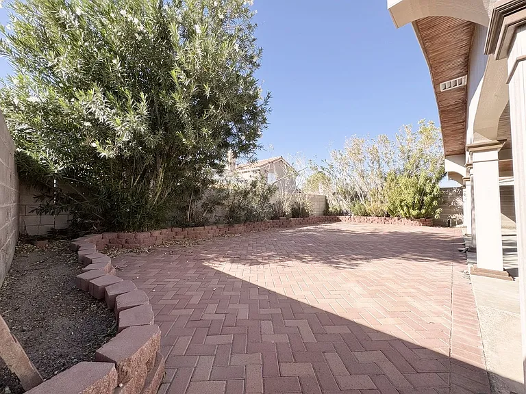 325 Cavalla St — Photo 29