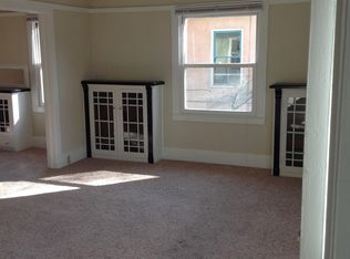 2313 F St APT A, Sacramento, CA 95816