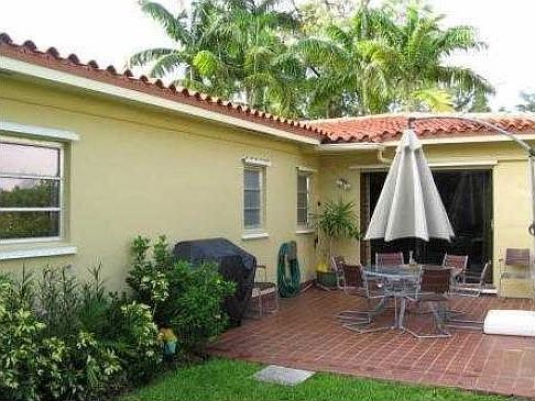 5th image of 729 Majorca Ave
