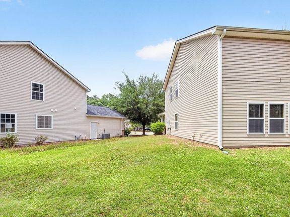 3rd image of 139 Graduate Ln