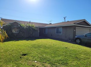 1510 W Flora St, Santa Ana, CA 92704
