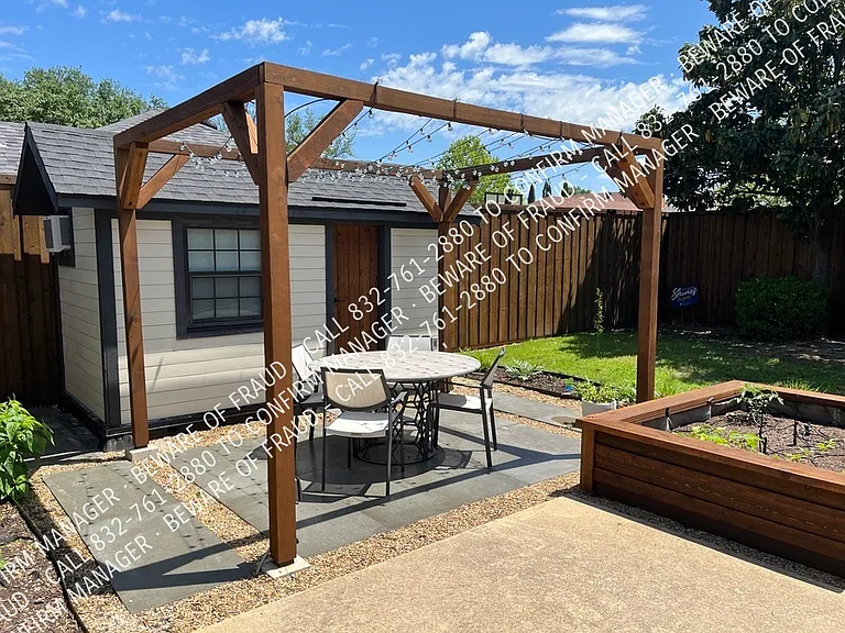 645 Thompson Dr — Photo 56