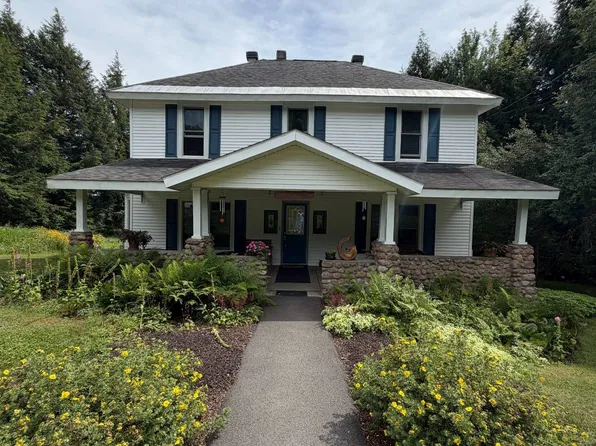 1070 Oswegatchie Trail Rd, Star Lake, NY 13690