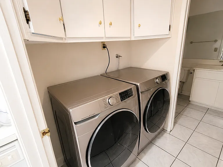 In Unit Laundry