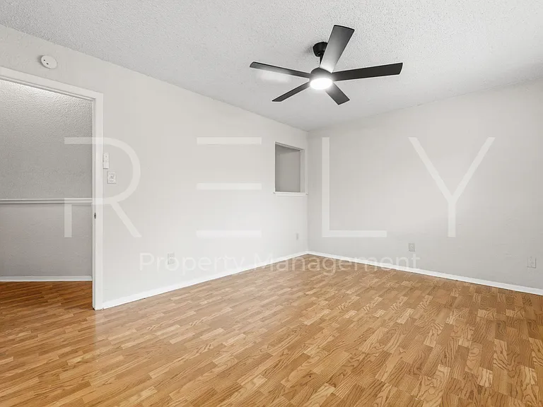 1005 Milford Way #A — Photo 21