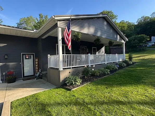 25 Chris Dr, Bradford, PA 16701