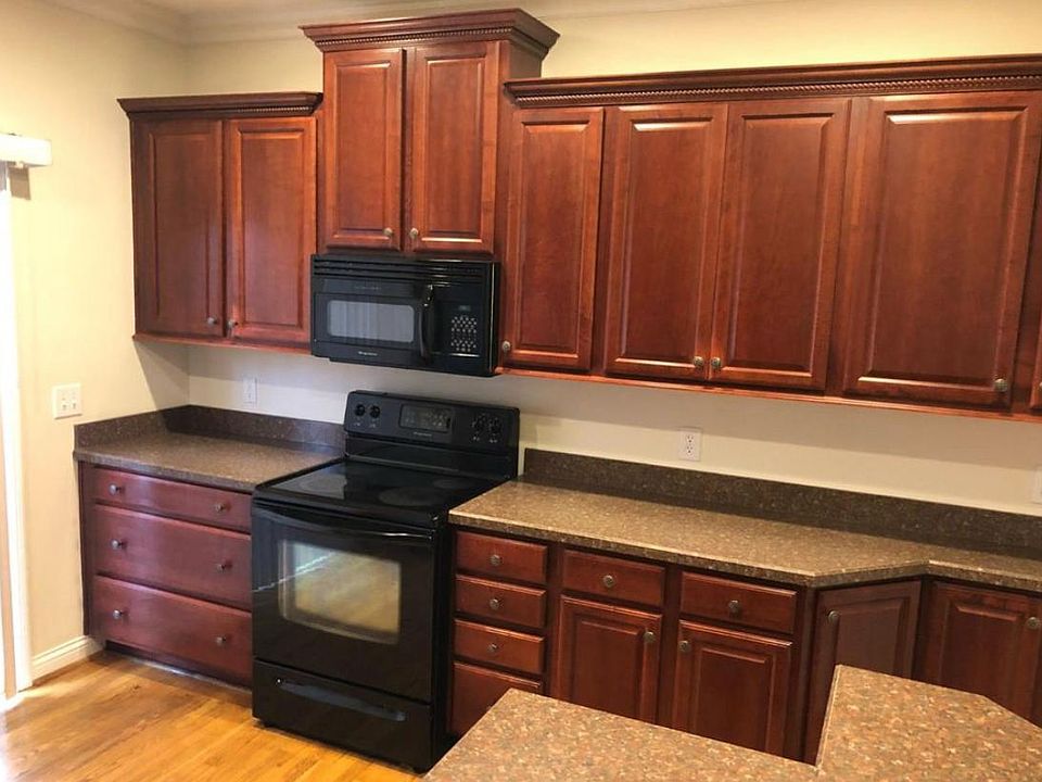 1st image of 3279 Beaumont Centre Cir