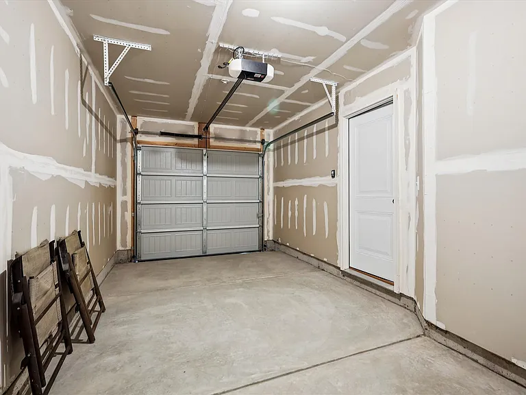 1 car Garage