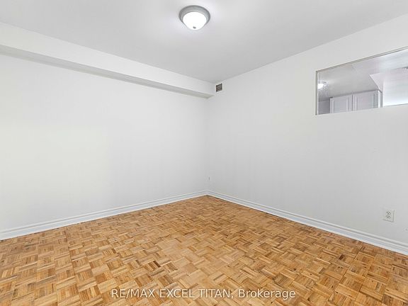5th image of 1407 Dupont St #112