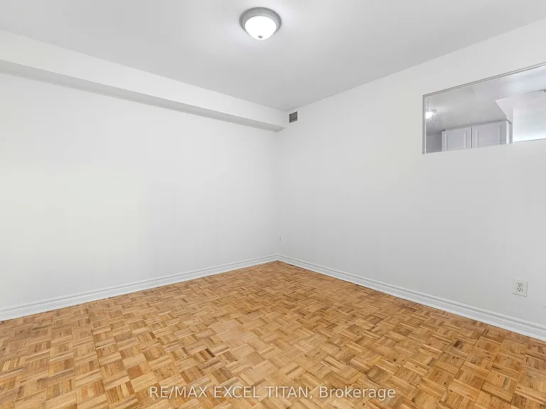 1407 Dupont St #112 — Photo 5