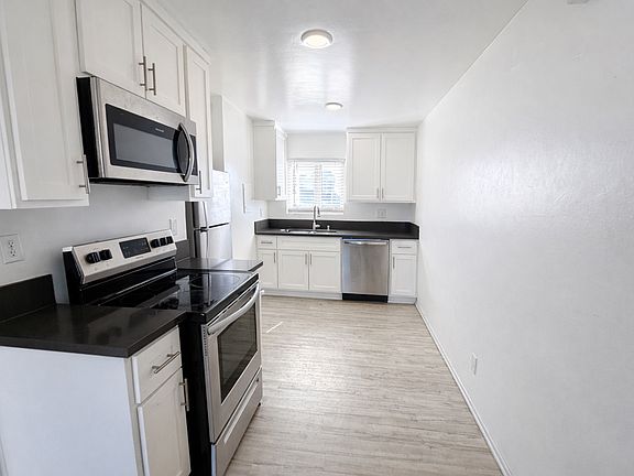 4th image of 00-360 Lime Ave #313