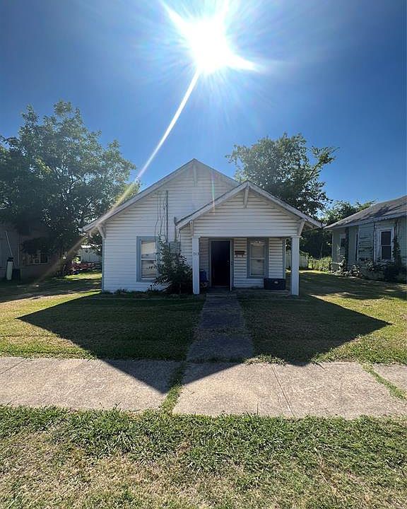 1513 Stonewall St, Greenville, TX 75401 MLS 20103796 Zillow