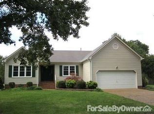 101 Coach Hovis Dr, Yorktown, VA 23693