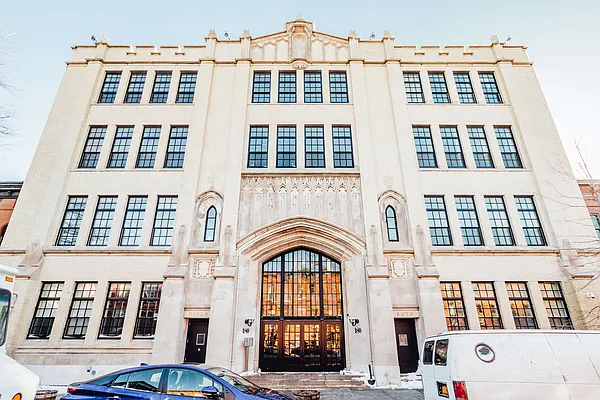 Rented by Nooklyn NYC LLC | media 73