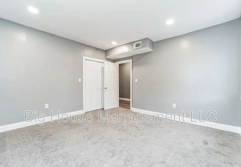 4806 Liberty Heights Ave #4 — Photo 13