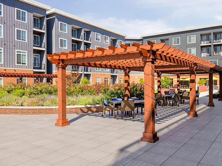 Icon Riverwalk - 55+ Active Adult Apartment Homes — Photo 9