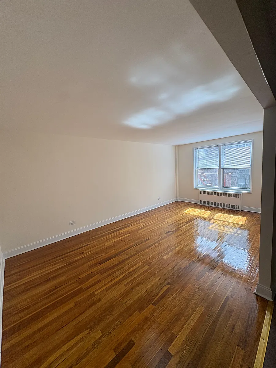 Building Photo - 17542 Hillside Ave #3U