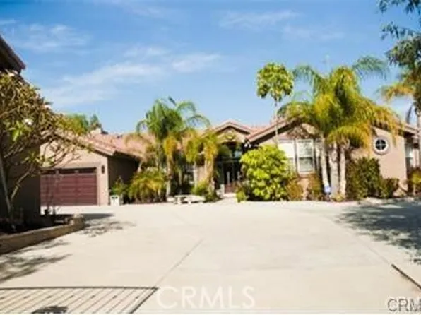 1025 Aquino Cir, Corona, CA 92879